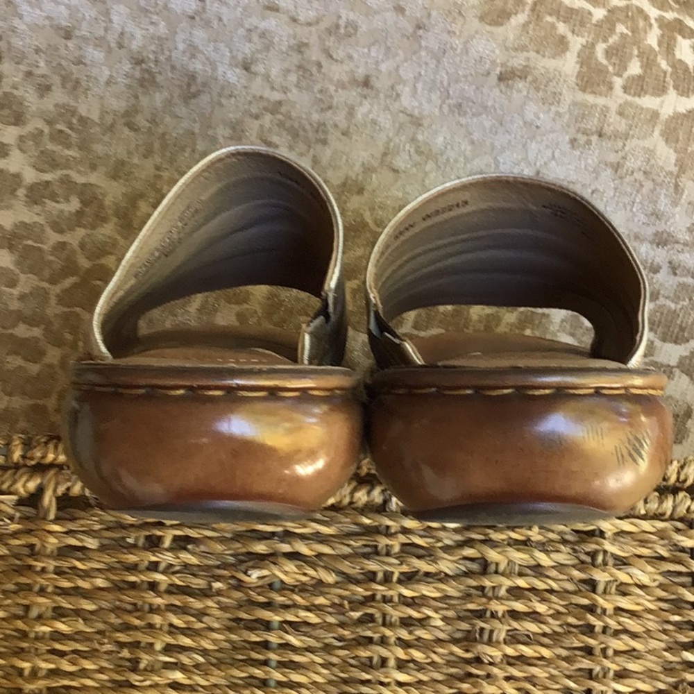 Born Iridescent Gold Leather Slide Sandals Sz 10 - Picture 7 of 7